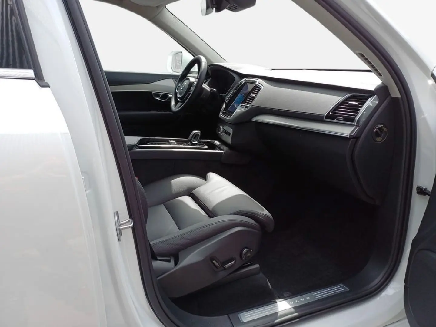 XC90 B5 D AWD Plus Bright Stdhzg*Pano*7-Sitzer