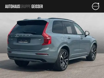XC90 B5 AWD Mild-Hybrid Plus Dark 7-Sitzer AHK