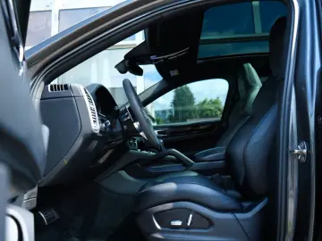 Cayenne S Coupé Platinum PDLS+/PANO/BOSE/21