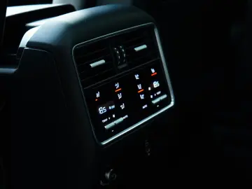 Cayenne S Coupé Platinum PDLS+/PANO/BOSE/21
