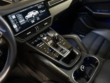 Cayenne E-Hybrid Coupe BOSE PASM Sportabgasanlag