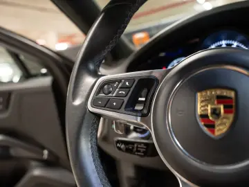 Cayenne E-Hybrid Coupe BOSE PASM Sportabgasanlag
