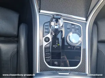 840d xDrive Head-Up+Navi+360°+Laser+ACC+SiKlima