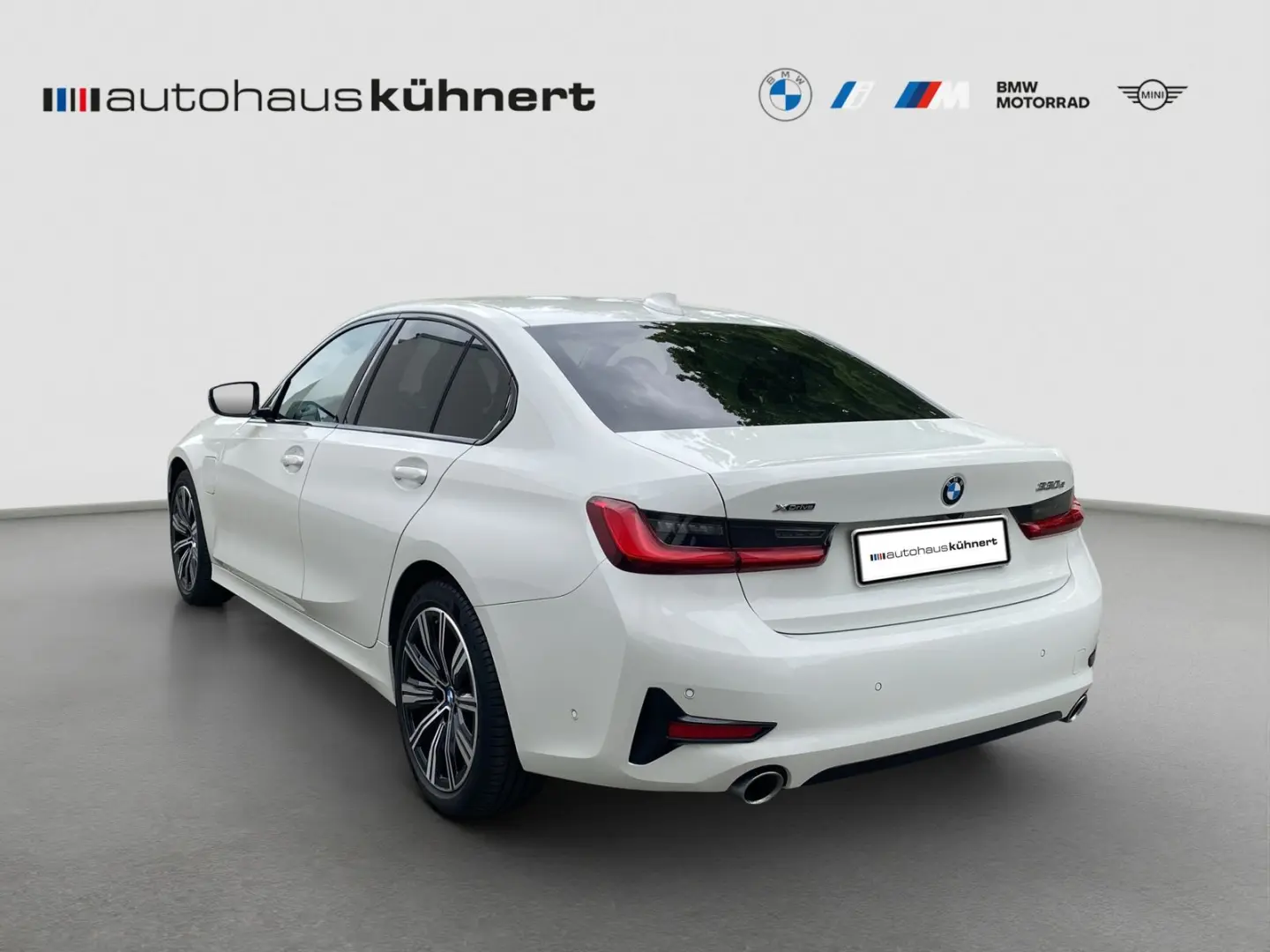 330e xDrive iPerformance Sport Line SpurAss Navi