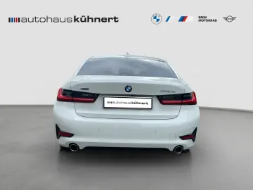 330e xDrive iPerformance Sport Line SpurAss Navi