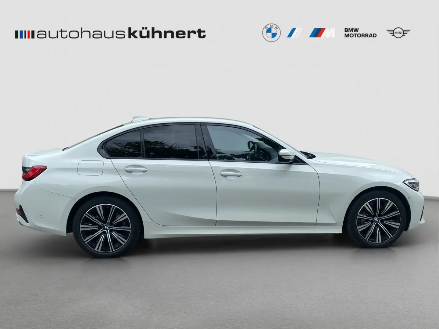 330e xDrive iPerformance Sport Line SpurAss Navi