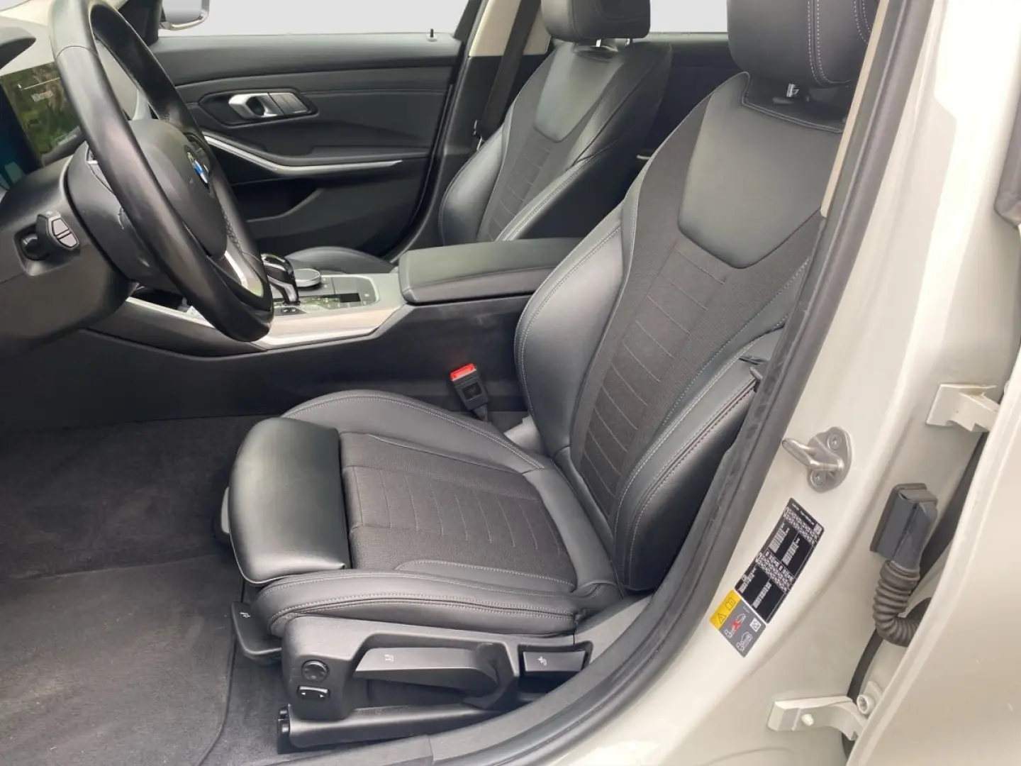 330e xDrive iPerformance Sport Line SpurAss Navi