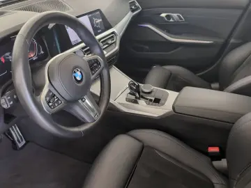 320d xDrive Limousine M Sport Laser/HUD/DAB Lase