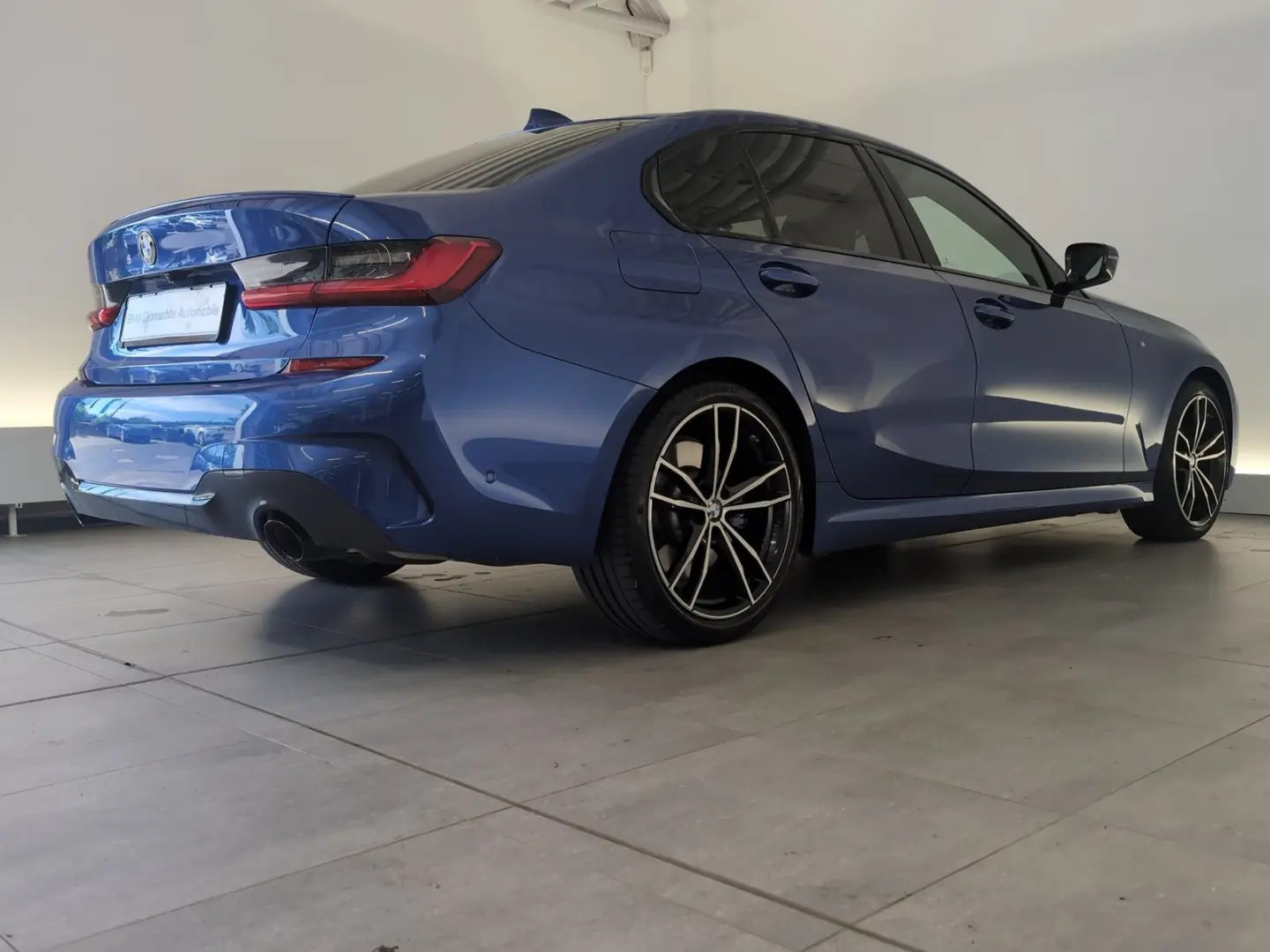 320d xDrive Limousine M Sport Laser/HUD/DAB Lase