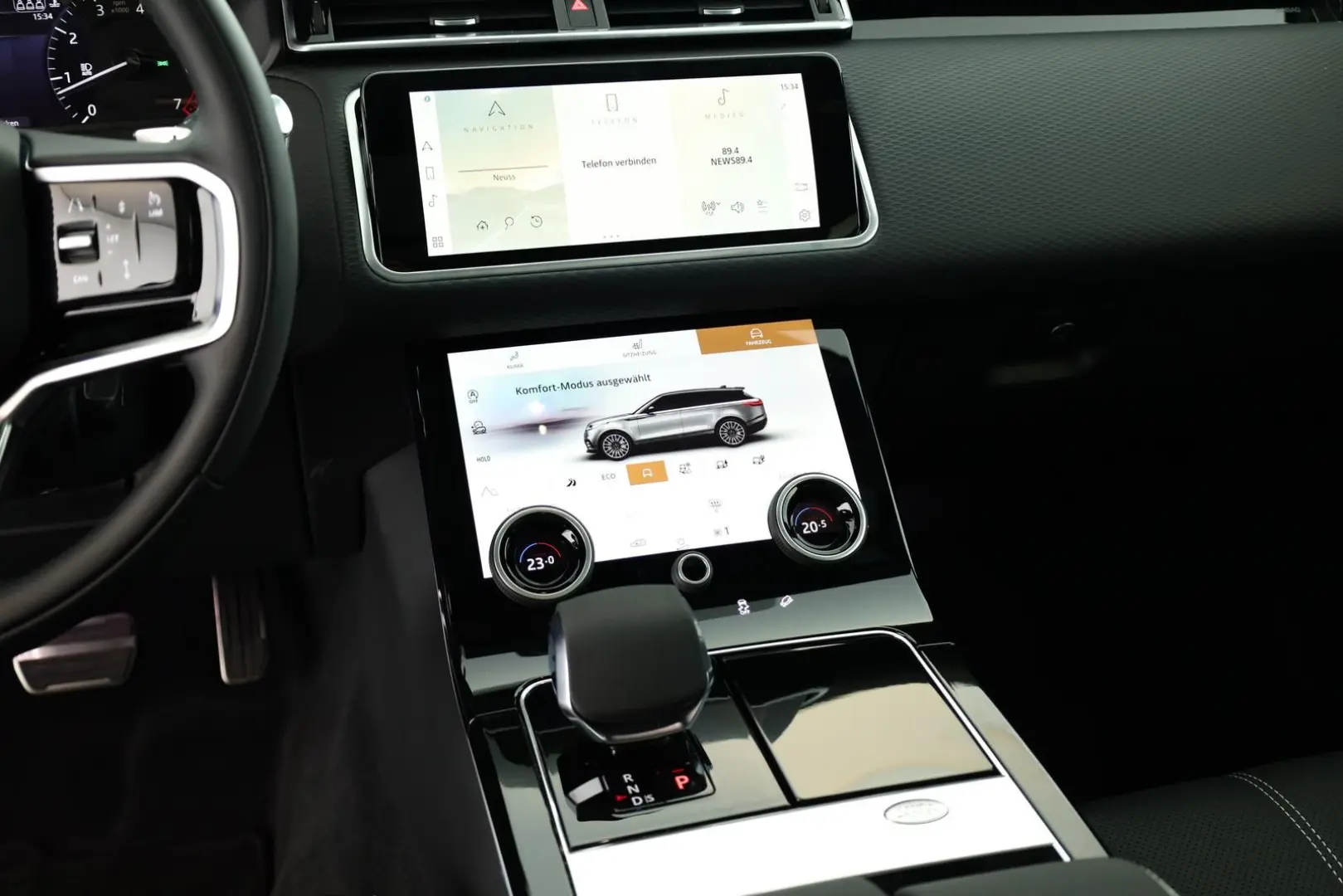 Range Rover Velar P400 AWD R-Dynamic SE BLACK 22