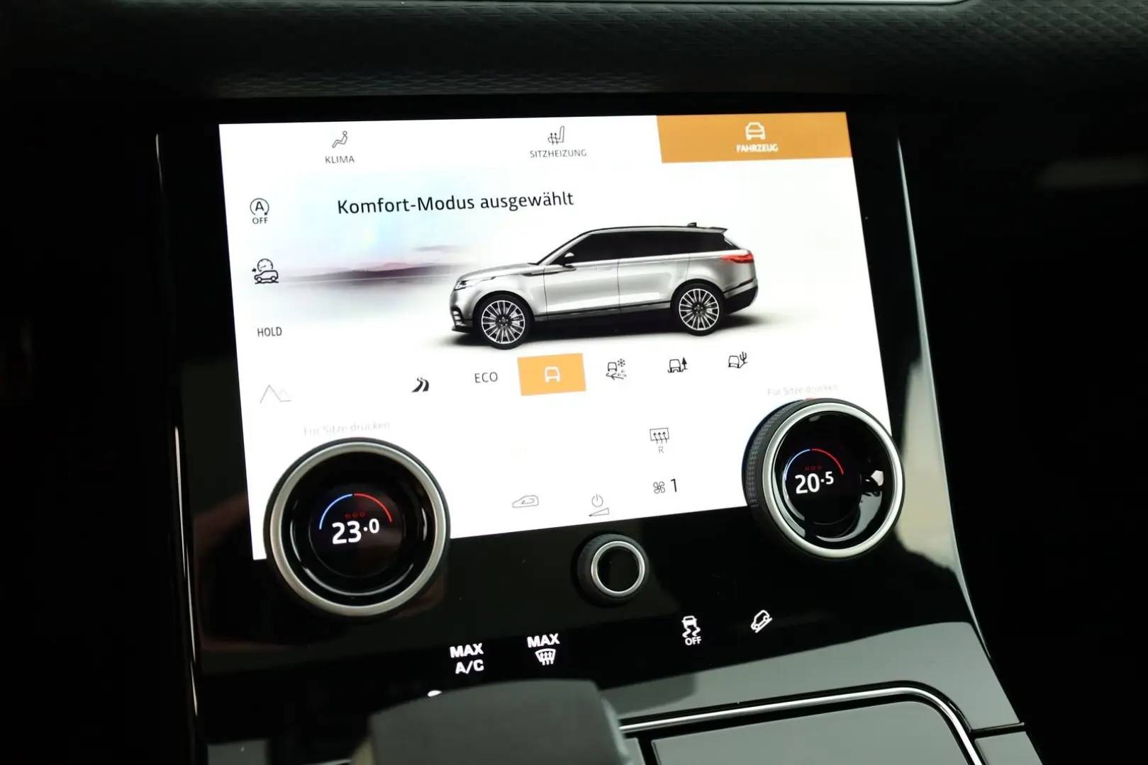 Range Rover Velar P400 AWD R-Dynamic SE BLACK 22