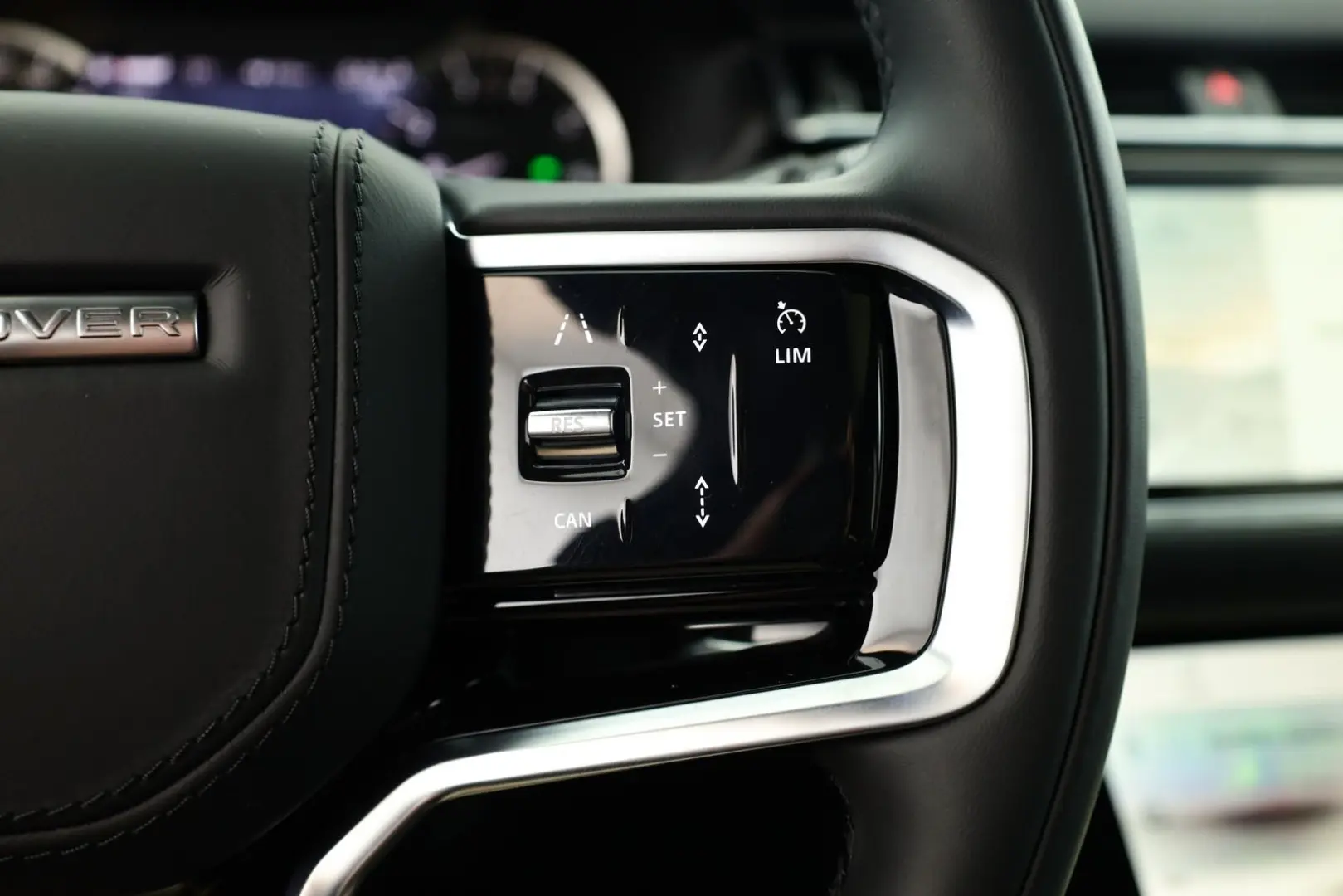 Range Rover Velar P400 AWD R-Dynamic SE BLACK 22