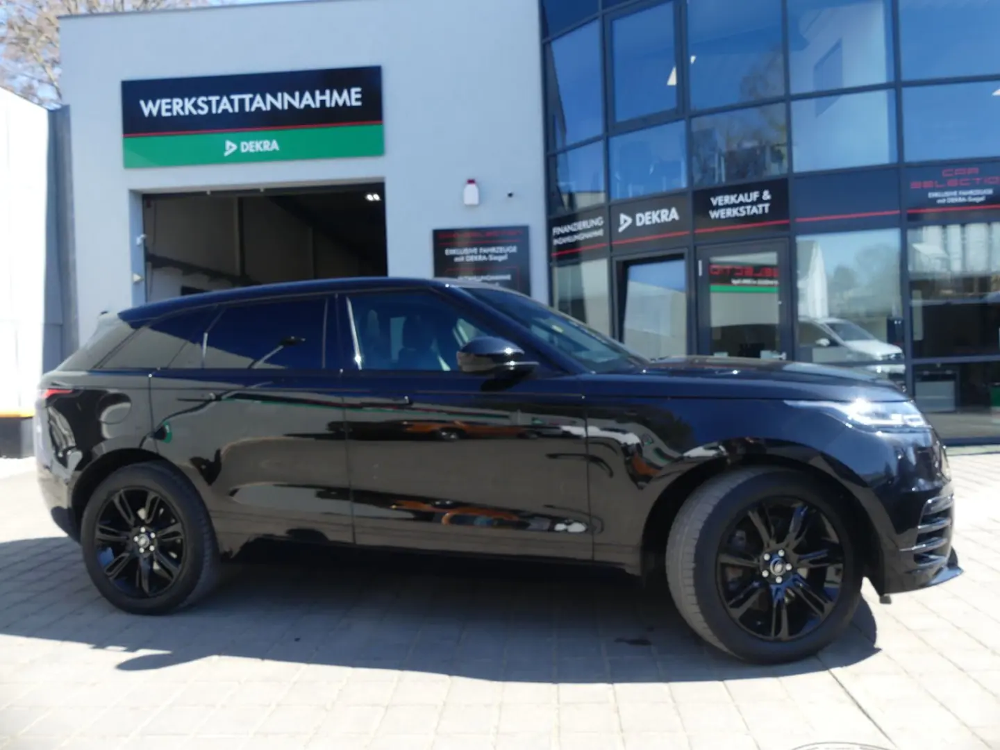 Range Rover Velar D300 R-Dynamic MATRIX/PANO/KAM
