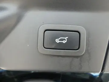 Range Rover Velar D300 R-Dynamic MATRIX/PANO/KAM