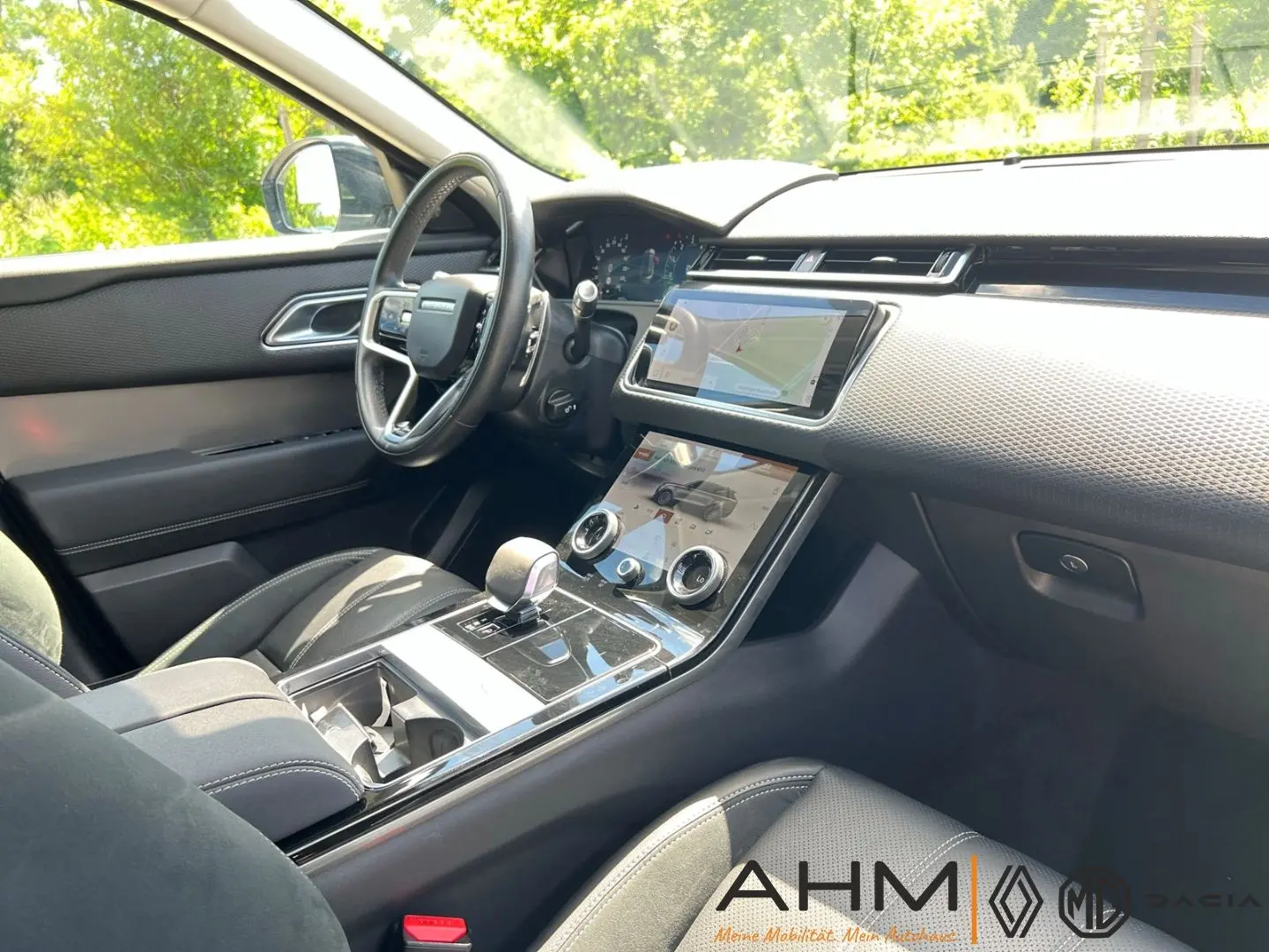 Range Rover Velar Hybrid P400e Plug-In Premium L