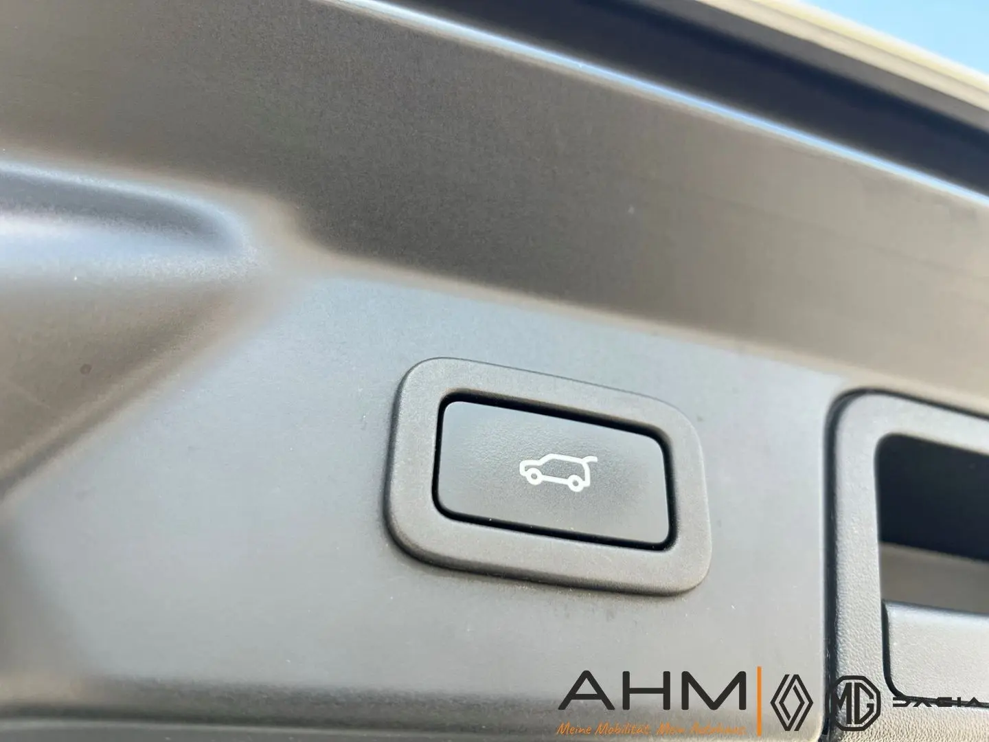 Range Rover Velar Hybrid P400e Plug-In Premium L