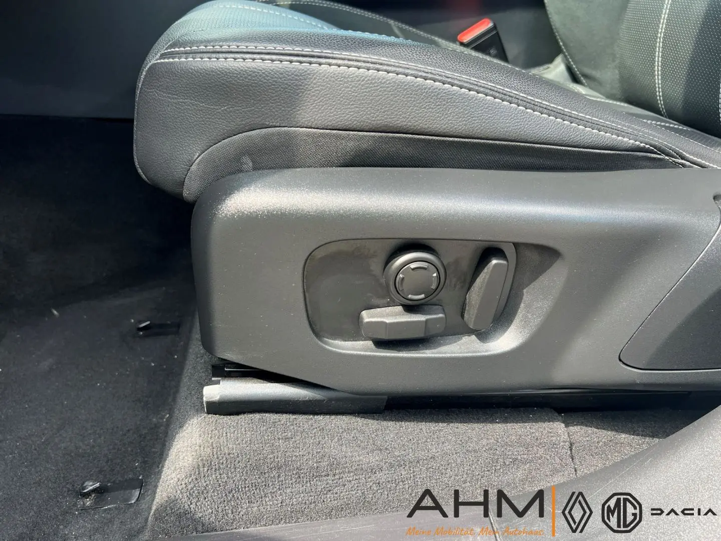 Range Rover Velar Hybrid P400e Plug-In Premium L