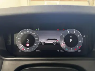 Range Rover Velar P400 Dynamic HSE Black AHK