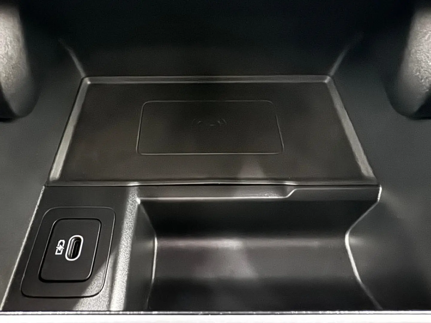 Range Rover Velar P400 Dynamic HSE Black AHK