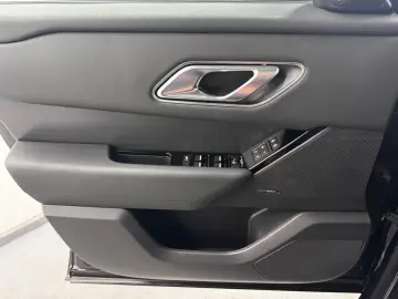 Range Rover Velar P400 Dynamic HSE Black AHK
