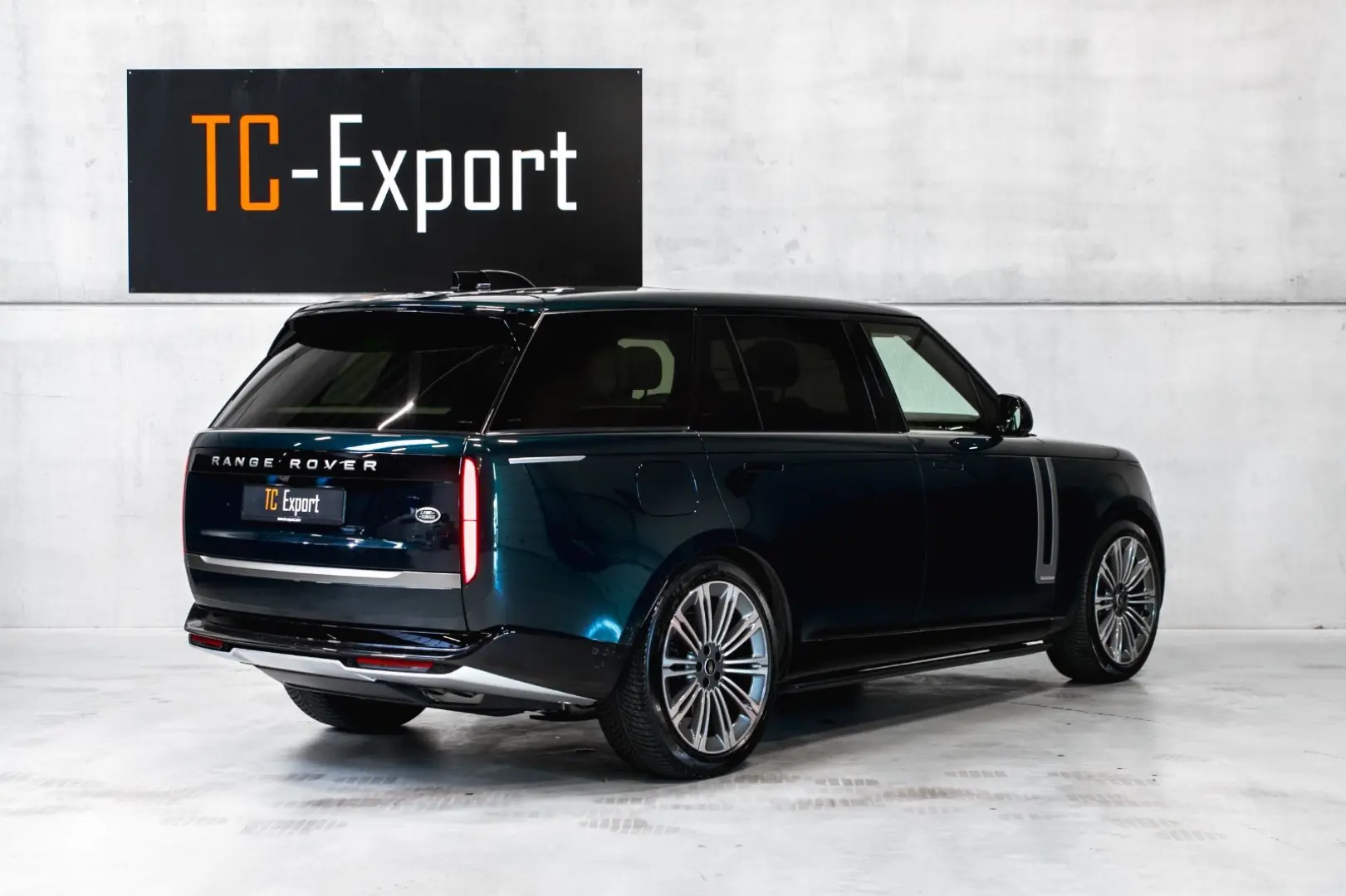 Range Rover P530 Autobiography LWB MY23