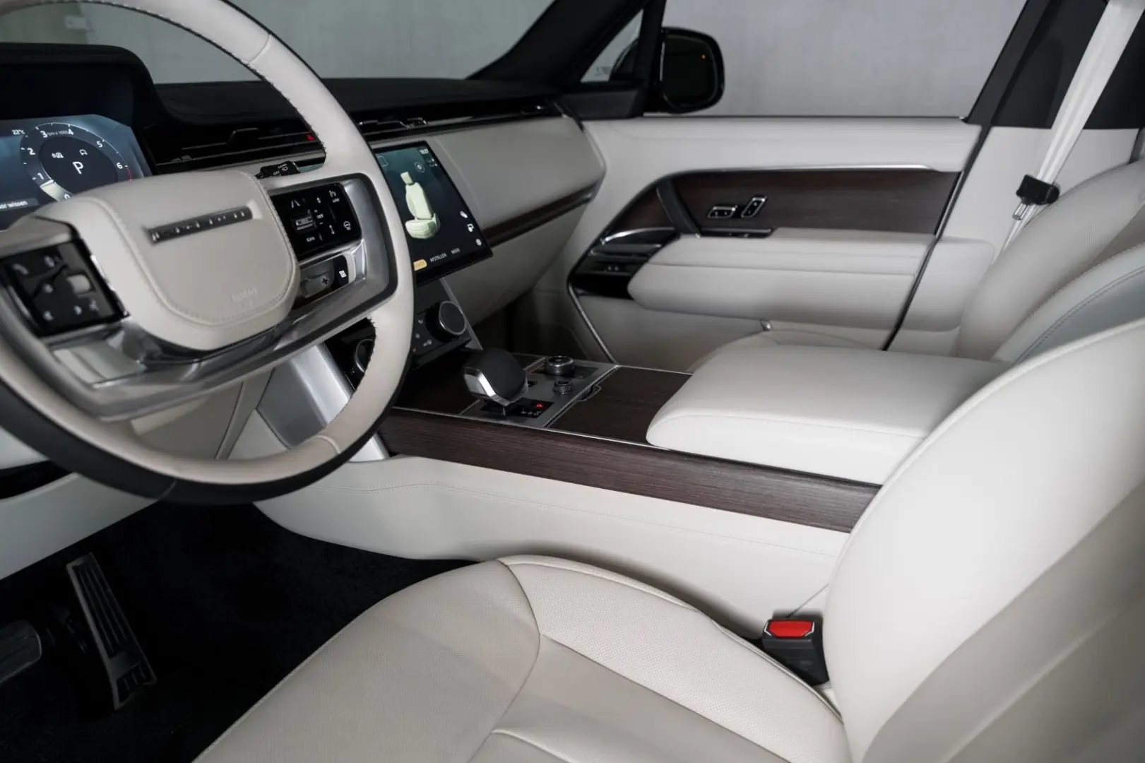 Range Rover P530 Autobiography LWB MY23