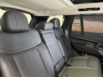 Range Rover D300 SE SHADOW Panorama 23 Zoll Navi