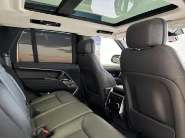 Range Rover D300 SE SHADOW Panorama 23 Zoll Navi