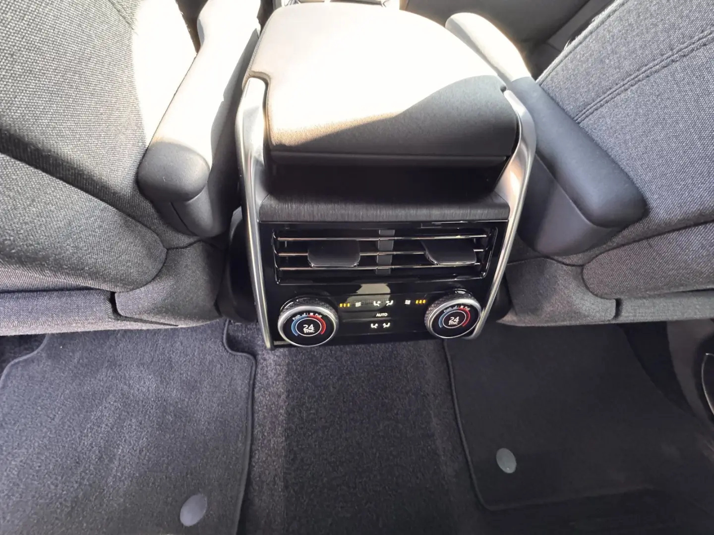 Range Rover P460e Hybrid  HSE Panorama