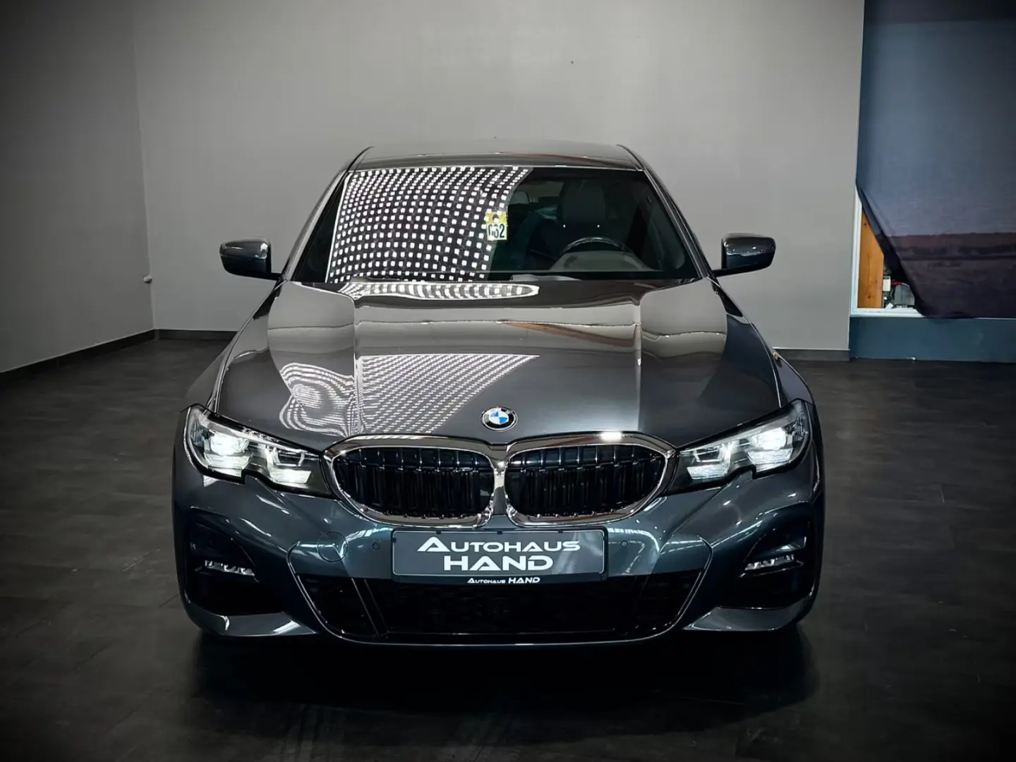 BMW 320d*xDRIVE*M-SPORT*LED*HiFi*KAMERA*