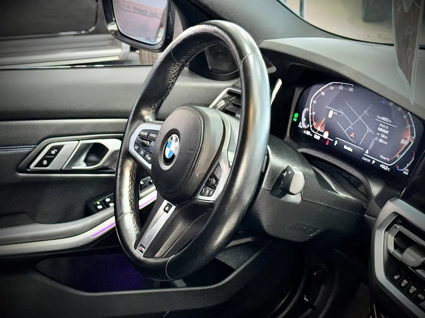 BMW 320d*xDRIVE*M-SPORT*LED*HiFi*KAMERA*
