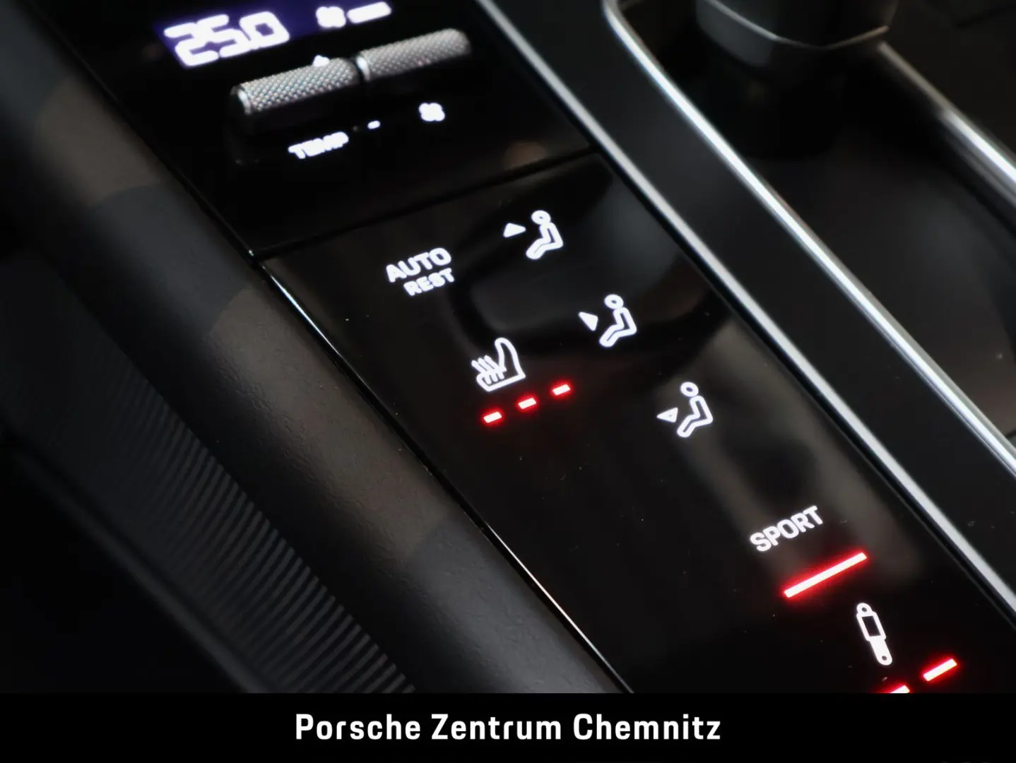 Macan 14-Wege-Sitze;Pano;Luft.;ACC,