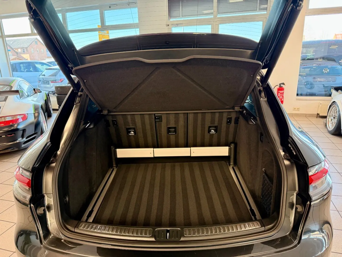 Macan T Burmester/ACC/Panorama/Keyless/APPROVED
