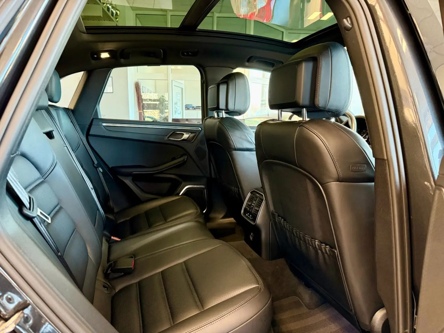Macan T Burmester/ACC/Panorama/Keyless/APPROVED