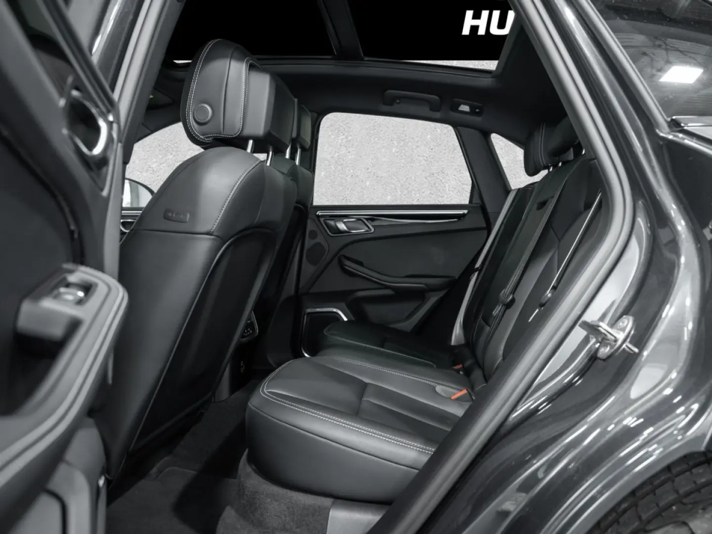 Macan S / Burmester Surround-Soundsystem