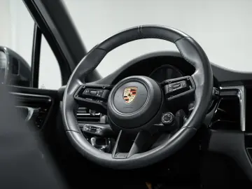 Macan S / Burmester Surround-Soundsystem