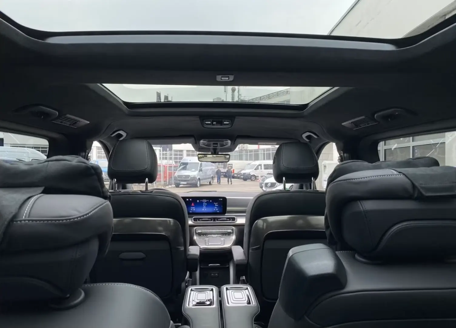 Mercedes-Benz V 300 d EXCLUSIVE Lang AMG Line
