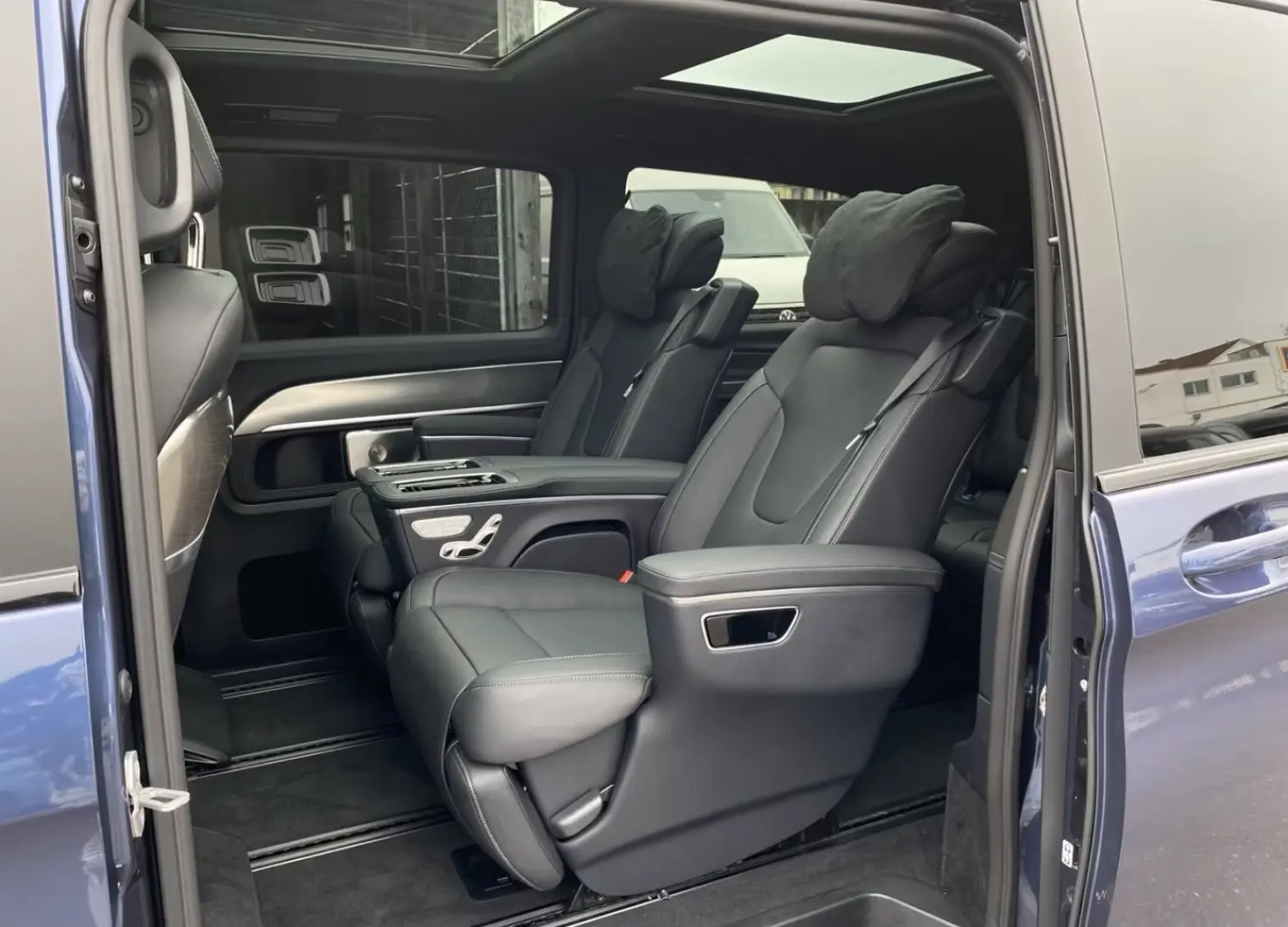 Mercedes-Benz V 300 d EXCLUSIVE Lang AMG Line