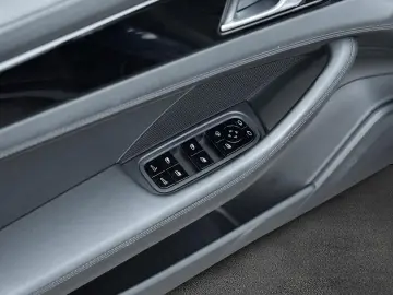 Panamera 4S SoftClose PDLS 90l Luft 14-Wege 21