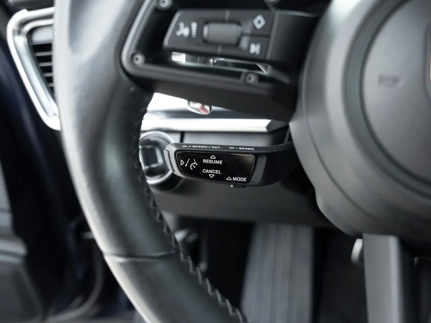Panamera 4S SoftClose PDLS 90l Luft 14-Wege 21