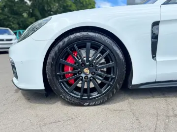 PANAMERA GTS*SPORT-DESIGN*SOFTCLOSE*SPORT-ABGAS*