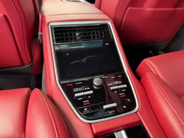 PANAMERA GTS*SPORT-DESIGN*SOFTCLOSE*SPORT-ABGAS*