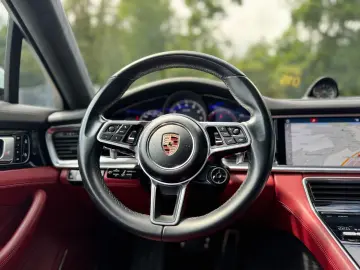 PANAMERA GTS*SPORT-DESIGN*SOFTCLOSE*SPORT-ABGAS*