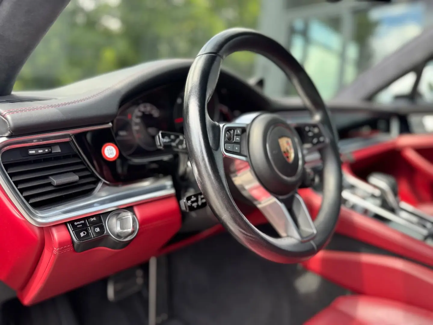 PANAMERA GTS*SPORT-DESIGN*SOFTCLOSE*SPORT-ABGAS*