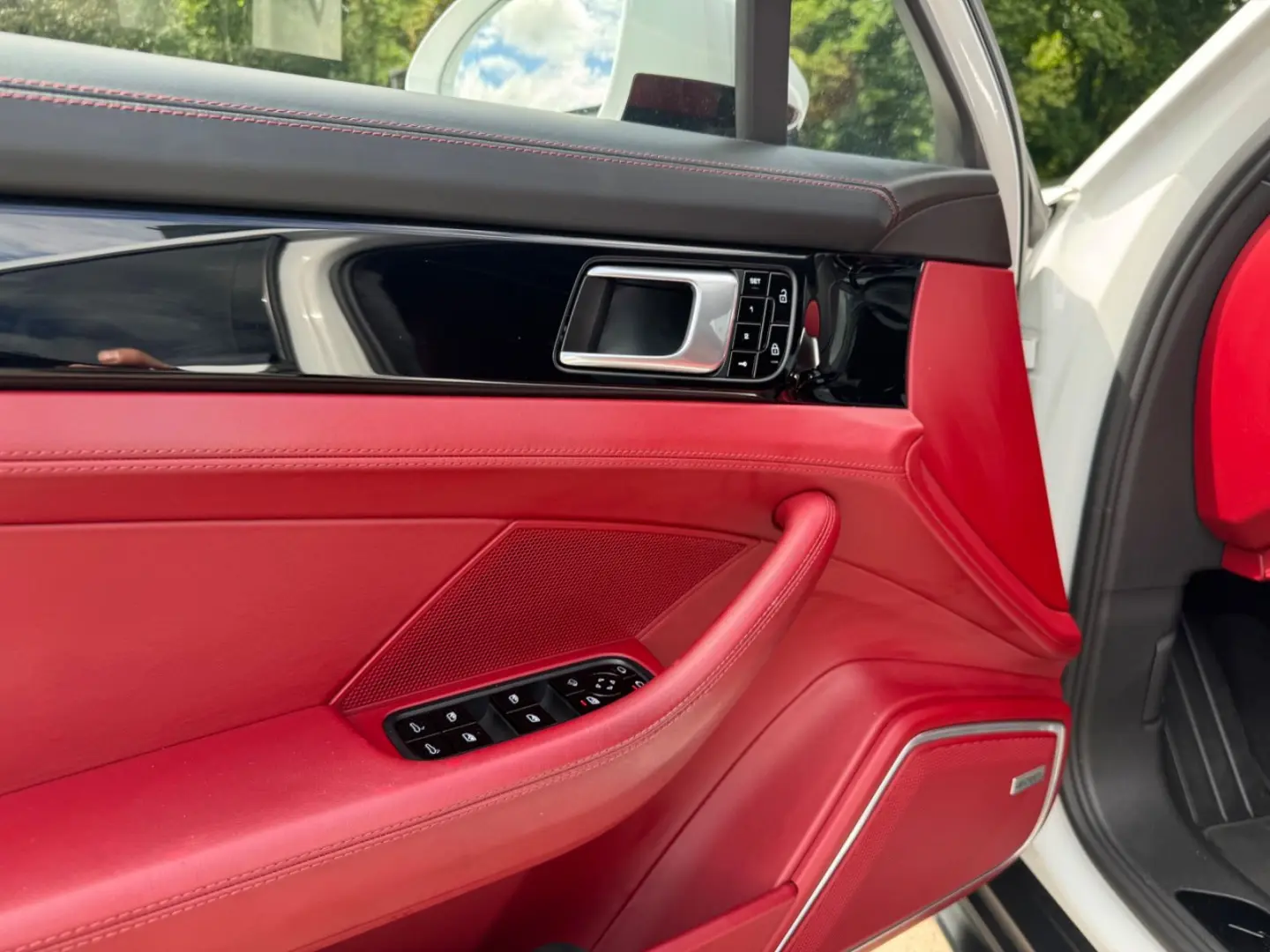 PANAMERA GTS*SPORT-DESIGN*SOFTCLOSE*SPORT-ABGAS*