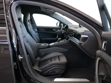 Panamera 4 E-Hybrid*SportDesign/PANO/HeadUp/360°