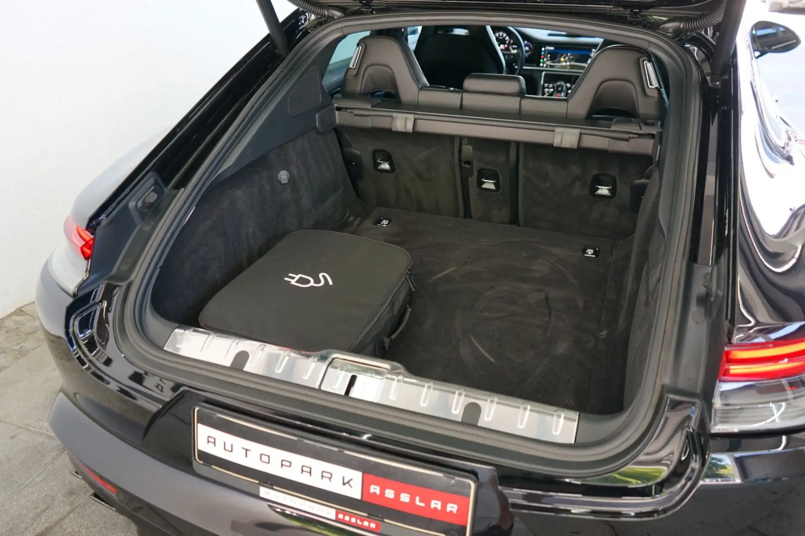 Panamera 4 E-Hybrid*SportDesign/PANO/HeadUp/360°