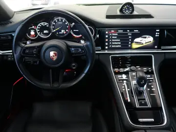 Panamera 4 E-Hybrid*SportDesign/PANO/HeadUp/360°