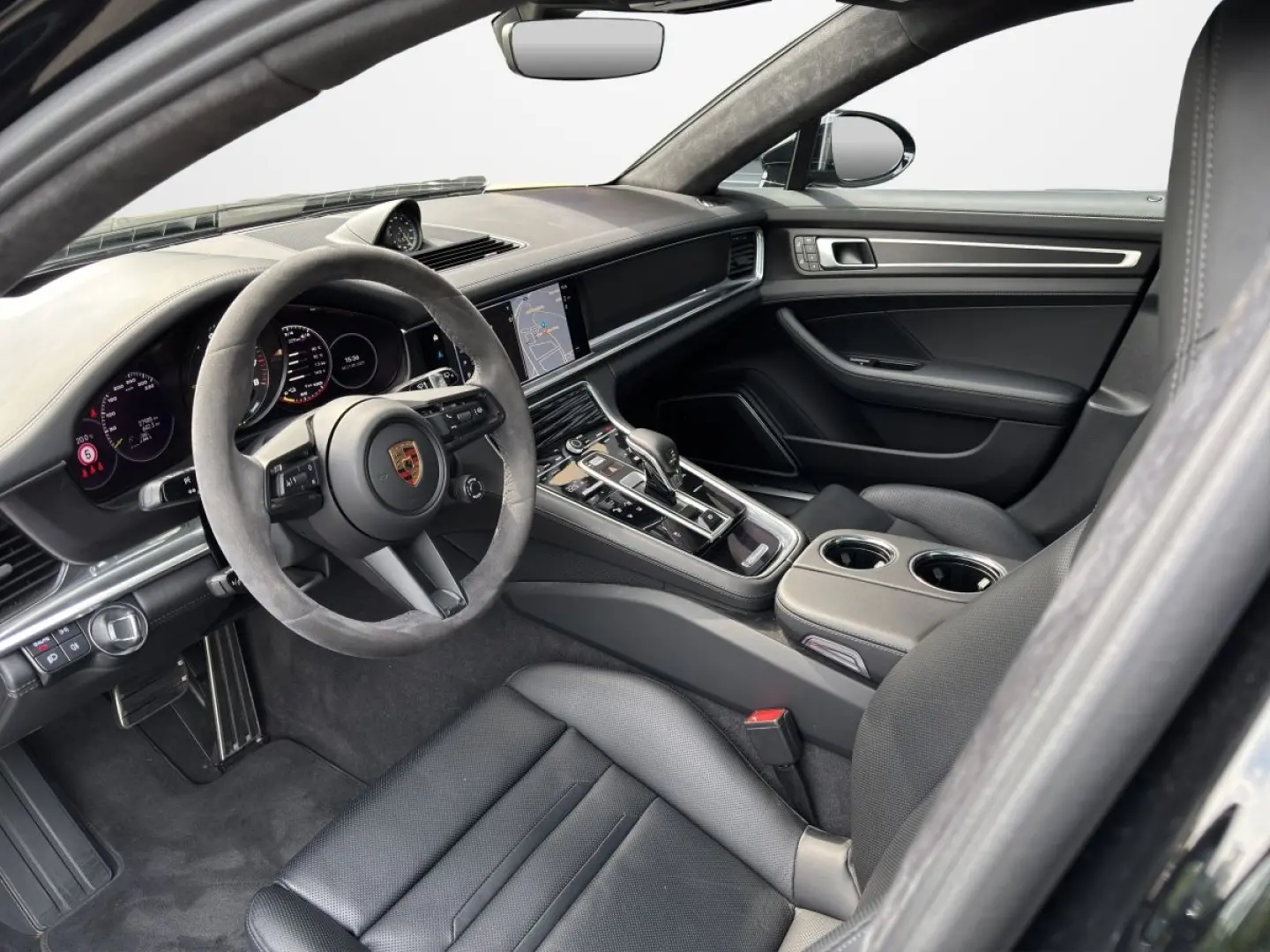 Panamera 4S E-Hybrid Sport Turismo | InnoDrive |