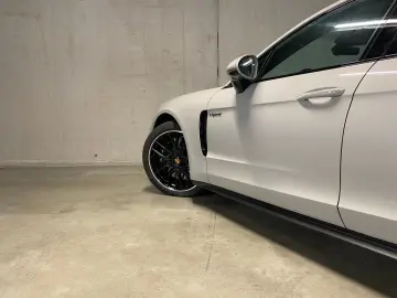 Panamera 4S E-Hybrid Sport Turismo | Head-Up |